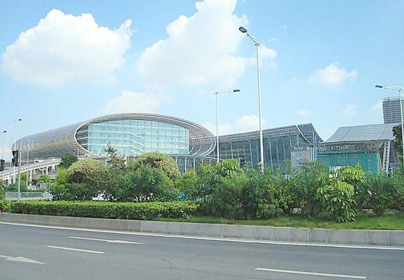 广州去年卖地超收117亿 预算90亿元实收207亿元
